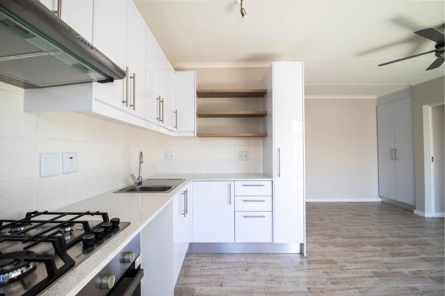 To Let 2 Bedroom Property for Rent in Table View Western Cape